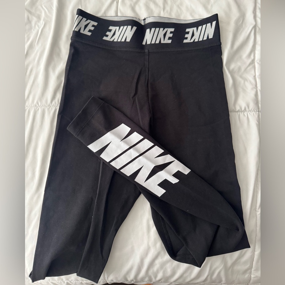 Nike leggings